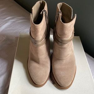 Jessica Simpson womens heeled booties
